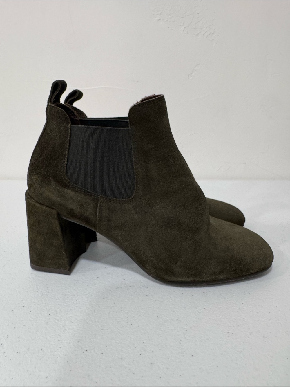 Pedro García Nenet Chelsea Dark Green Suede Block Heel Booties Women's 36.5